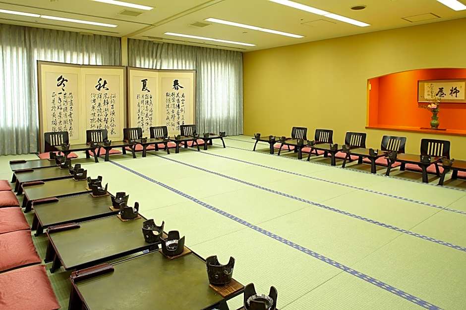 Yanagiya