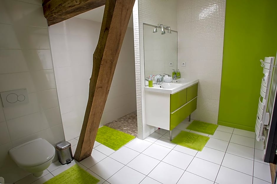 MAISON MAUPAS Chambre Rouge