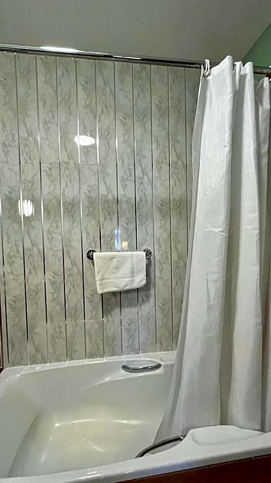 The Yeats County Inn Hotel