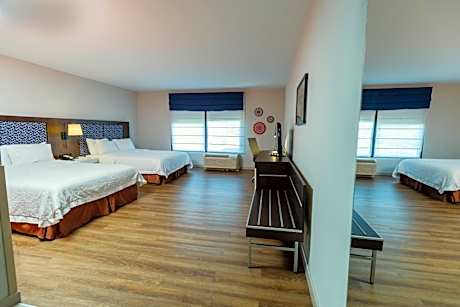 Queen Room with Two Queen Beds - Disability Access/Non-Smoking