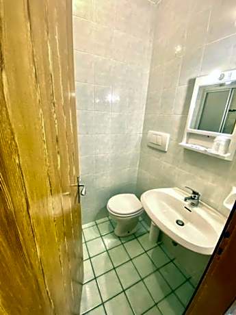 Double Room with Private External Bathroom