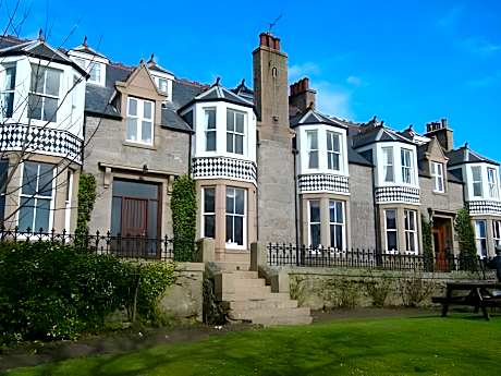 Kilmarnock Arms Hotel