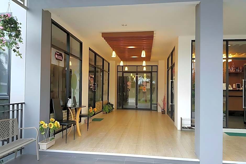 Sakura Boutique Hotel