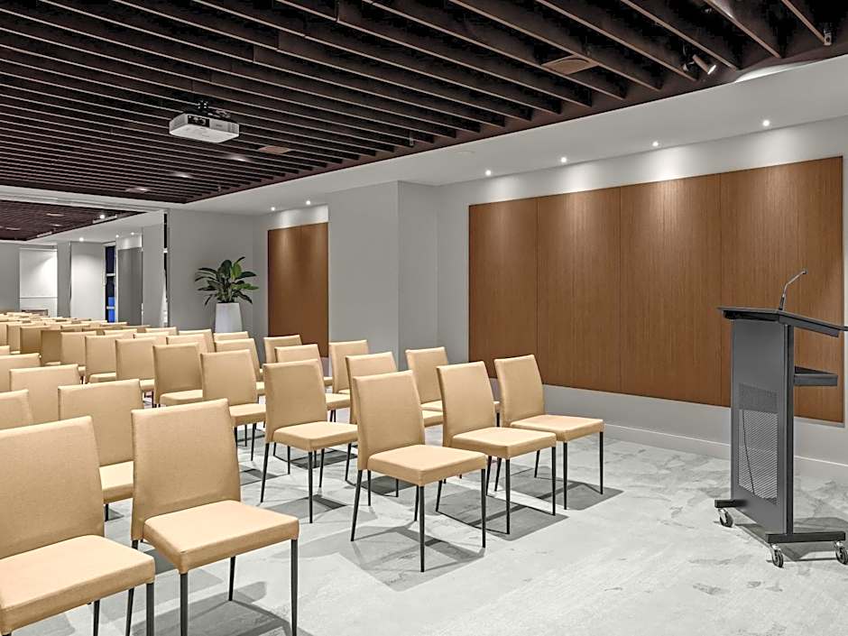 Peppers Waymouth Adelaide