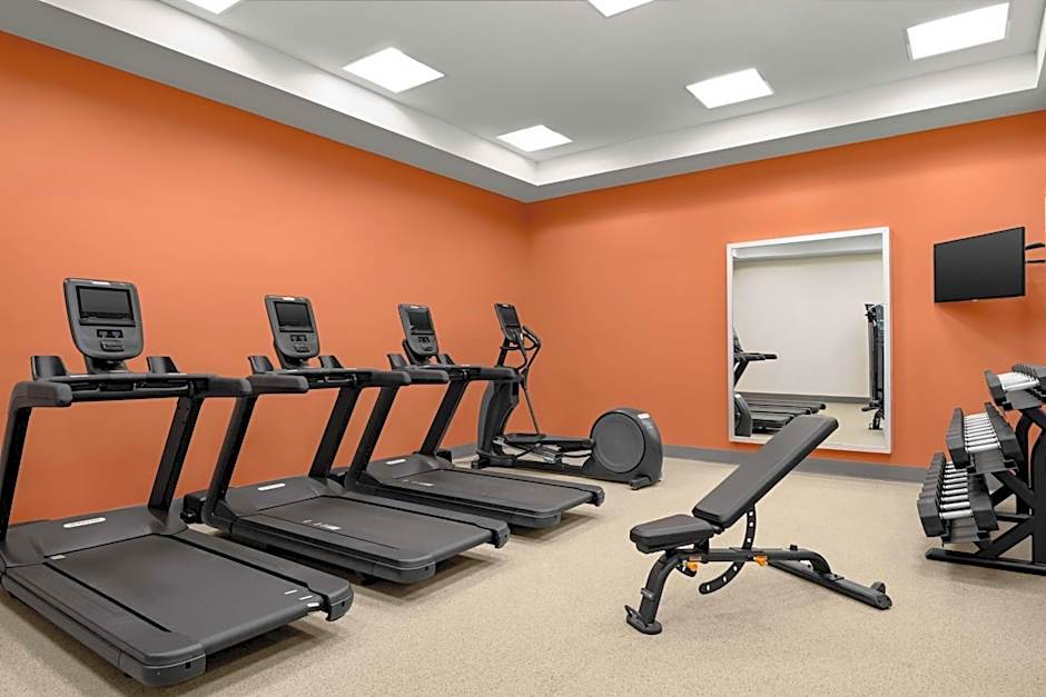 Embassy Suites By Hilton Elizabeth-Newark Airport