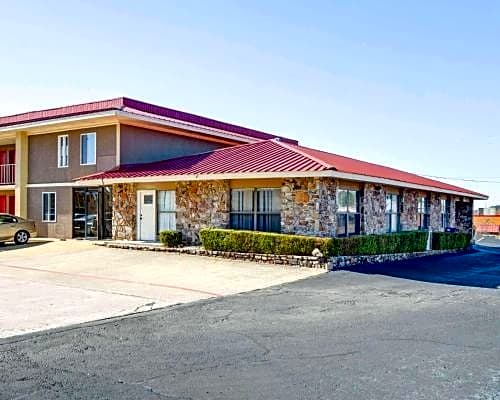 Quality Inn & Suites Hot Springs-Lake Hamilton