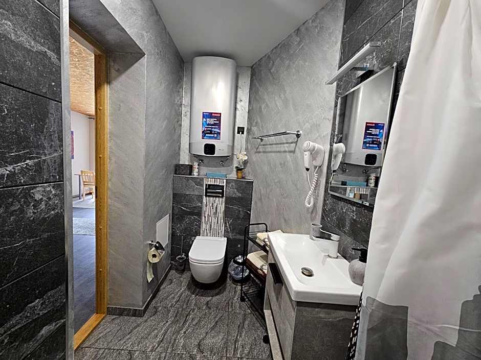 Elva Majutus - Puhkemaja - Hot Tub l Sauna l BBQ