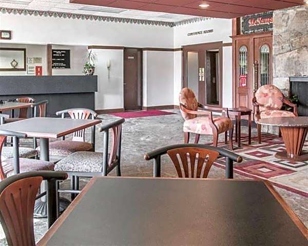 Econo Lodge Central