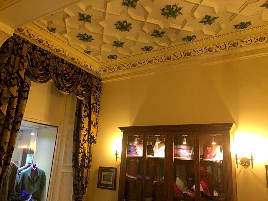 Mansfield House Hotel