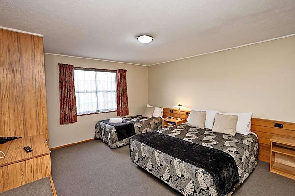 Balmoral Lodge Motel