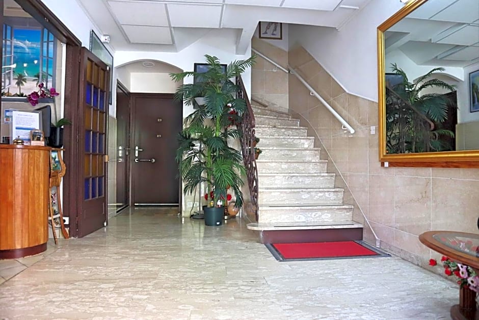 Hotel Paris Star