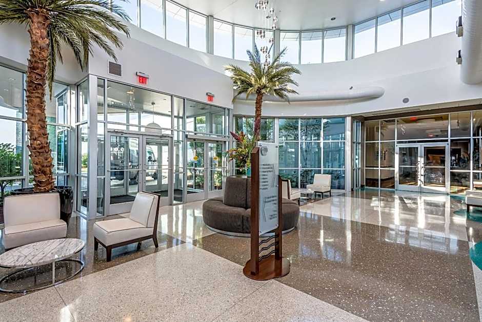Oasis Hotel & Conv. Center, an Ascend Collection Hotel