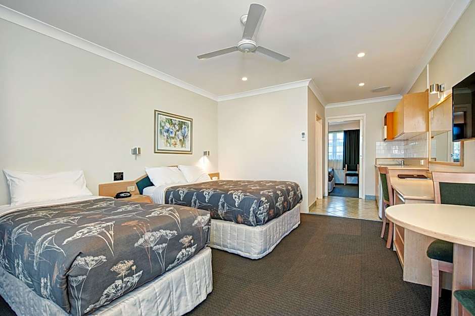 Colonial Terrace Motor Inn