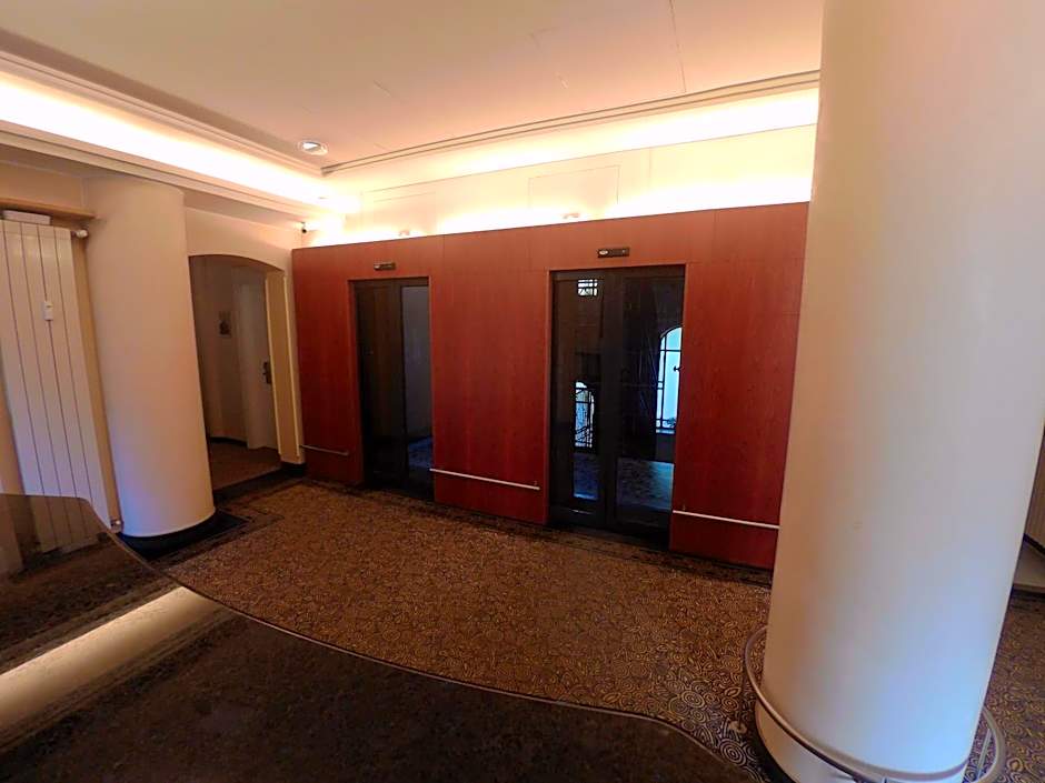 Hotel Ada