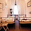 FlyFly Hostel