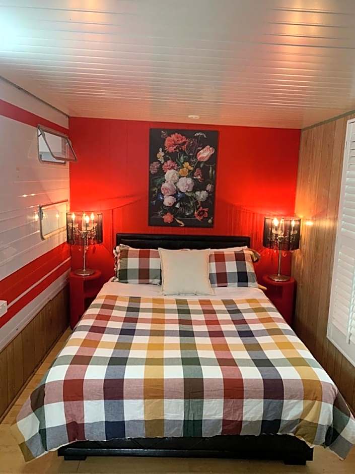 Mornington Peninsula Retro Caravans