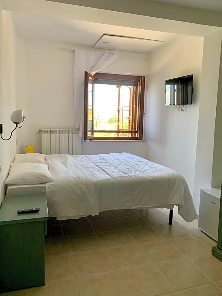 Chiaraluce Country House