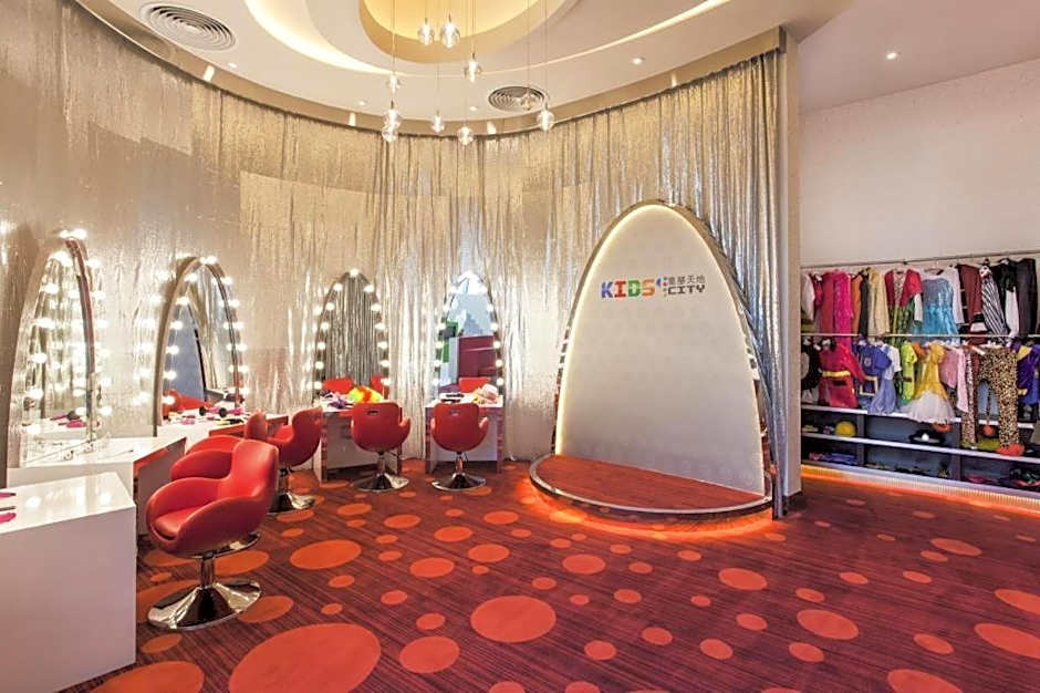 City of Dreams - The Countdown Hotel