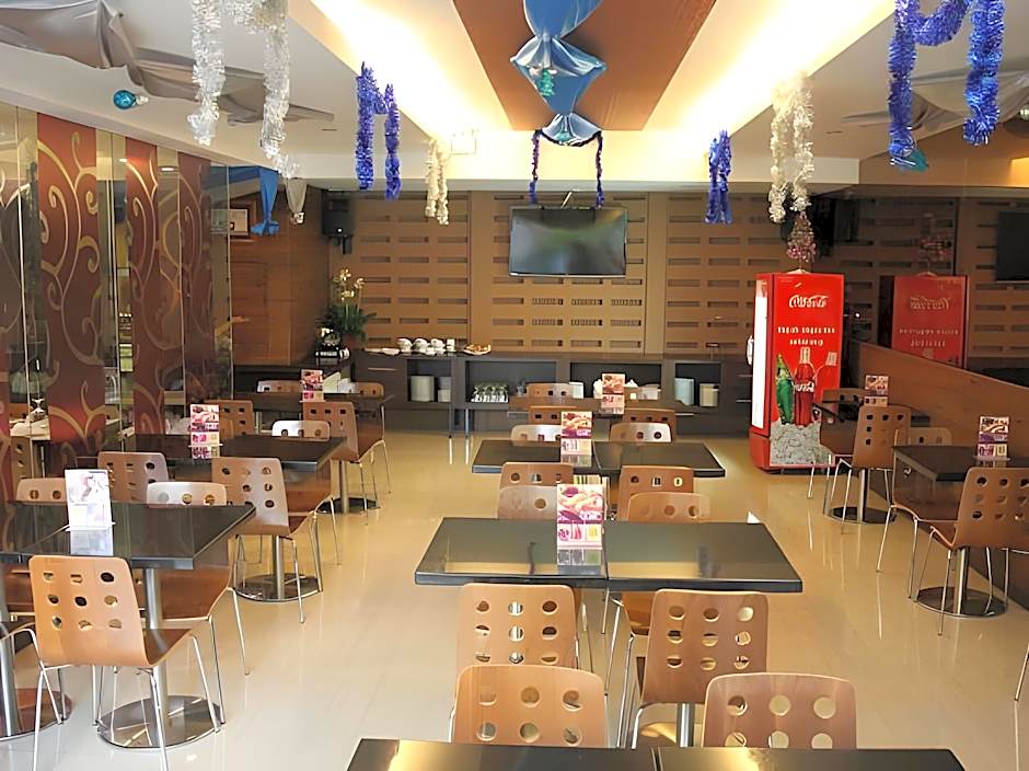 Favor Hotel Makassar City Center by LIFE