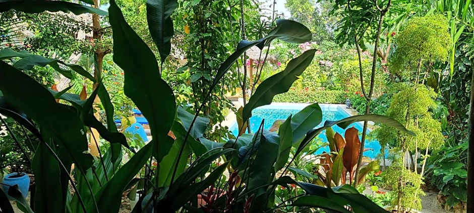 Salama & Mbuyuni Bungalows