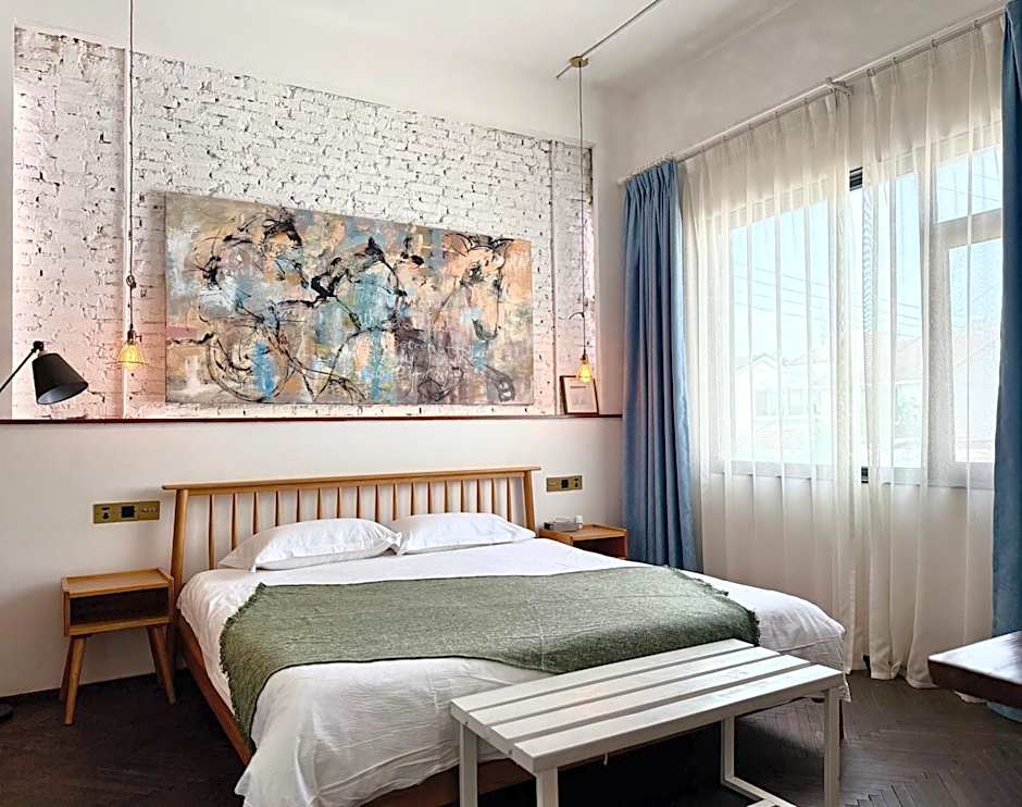 Suzhou Unique Space Design Art Hotel