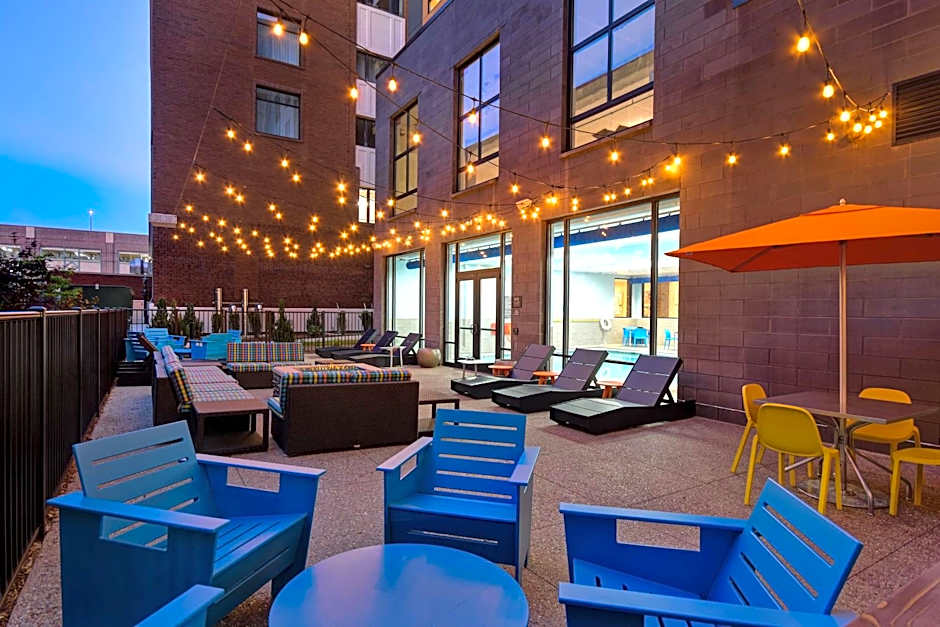 Home2 Suites by Hilton Kalamazoo Downtown, MI