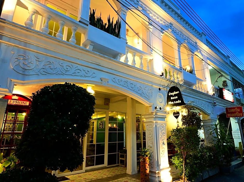 Baan Phuanda Phuket
