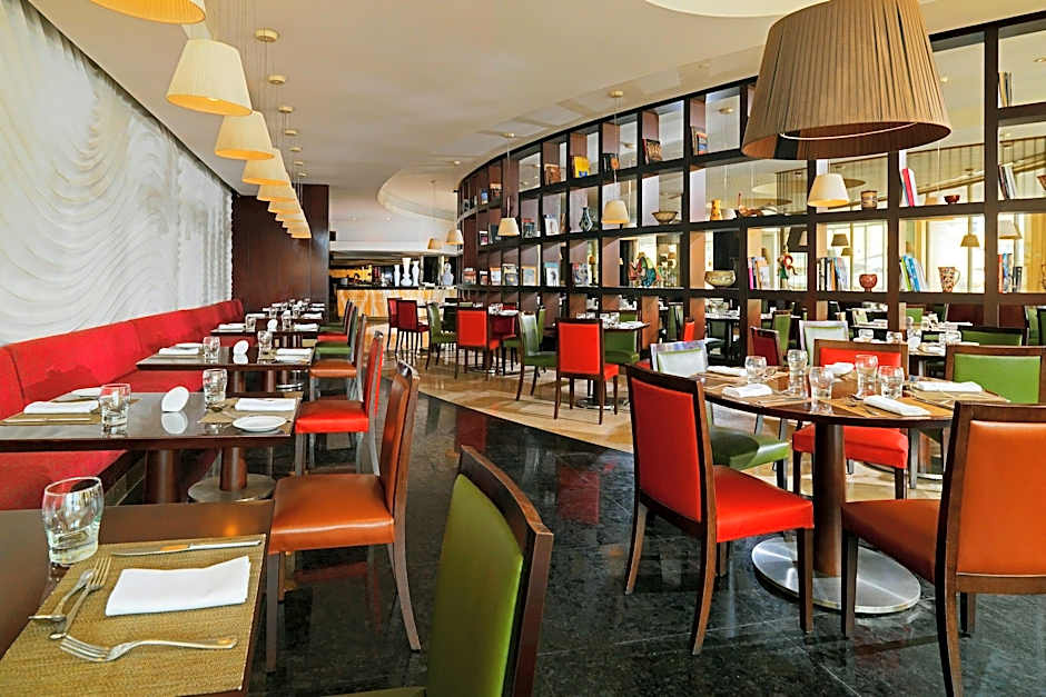 Le Meridien Pyramids Hotel & Spa