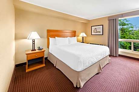 Best Western Plus Nor'Wester Hotel & Conference Centre
