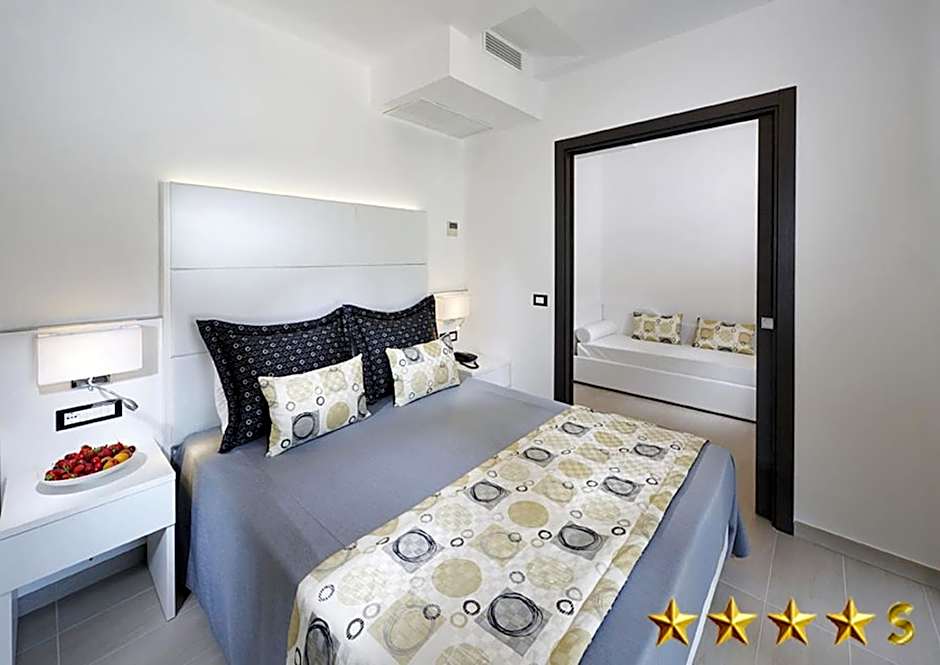 Photo 1 of 5 of Junior Superior Suite
