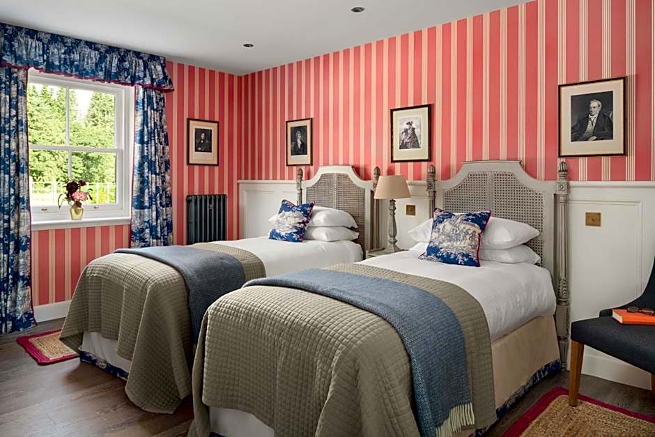 Meikleour Arms Hotel & Restaurant