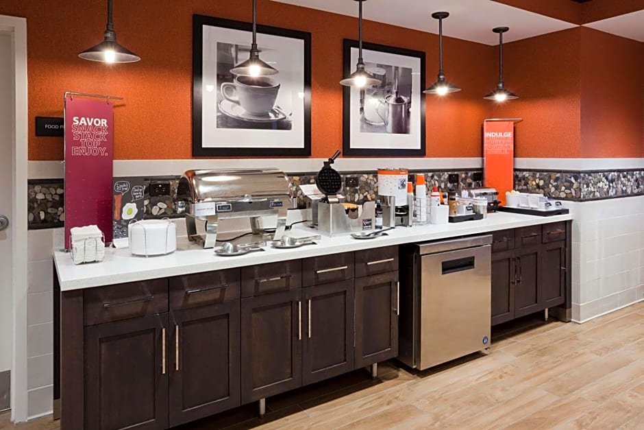 Hampton Inn By Hilton Minneapolis/Roseville, MN