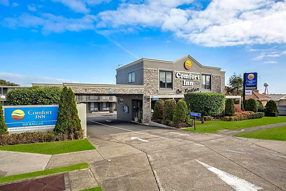 Comfort Inn On Raglan