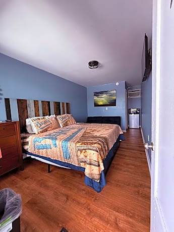 King Studio with Sofa Bed