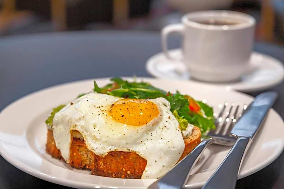 Cambria Hotel Spokane Airport