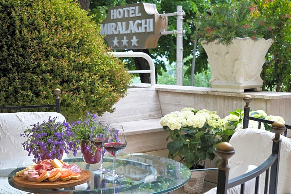 Hotel Miralaghi