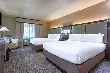 Standard Room with Two Queen Beds