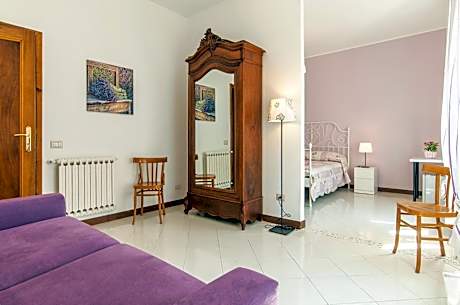 Double Room with Private External Bathroom