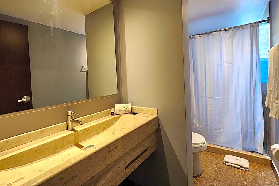 Hotel MX forum buenavista CDMX, Trademark by Wyndham