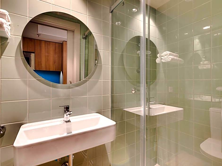 Livensa Living Studios - Valencia Viveros