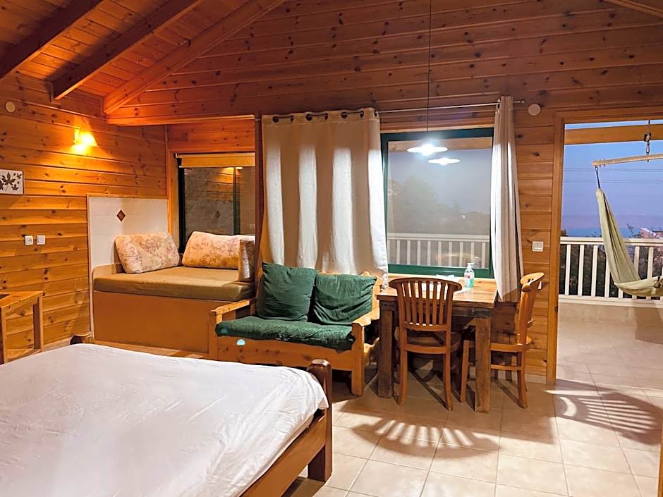 Aviv - Bakfar in Amirim