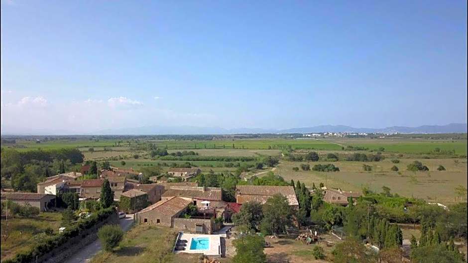 Mas Del Llop Blanc - Dog friendly Hostal Rural - B&B