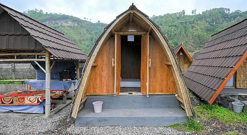 Volcano Cabin Batur RedPartner