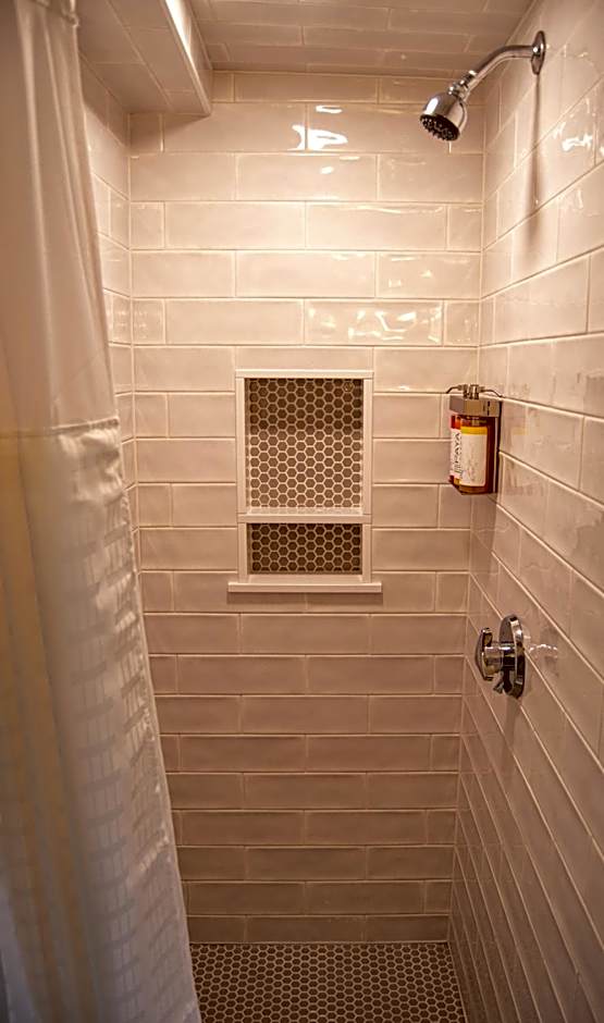 The General Stanton Inn