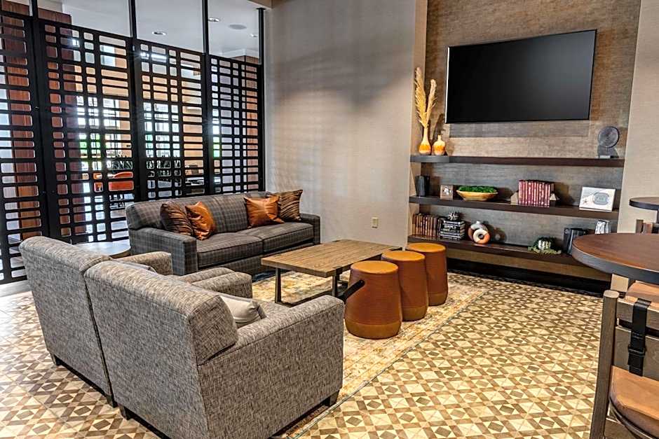 Drury Plaza Hotel Dallas Arlington