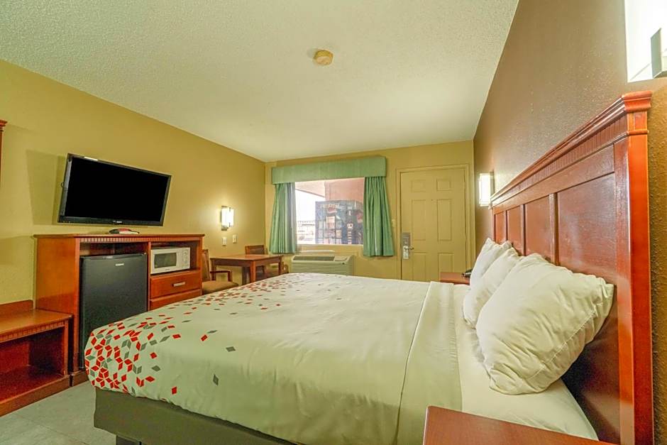 Crown Inn By OYO Denver Tx