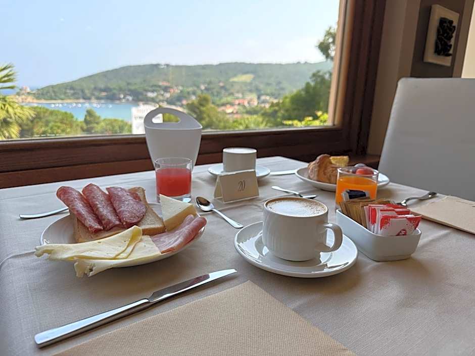 Hotel La Perla Del Golfo