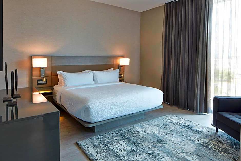 AC Hotel by Marriott Des Moines East Village