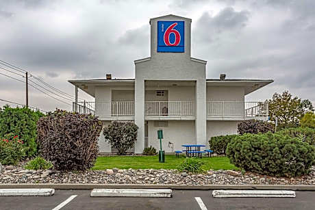 Motel 6-Billings, MT - South