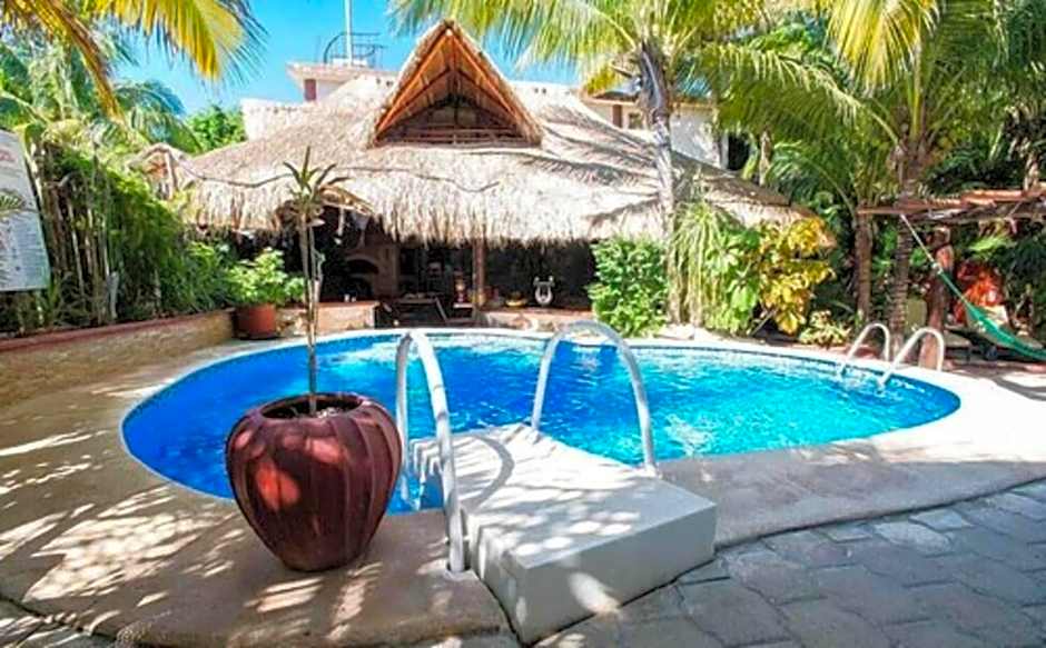 Cocos Cabañas Playa del Carmen Adults Only